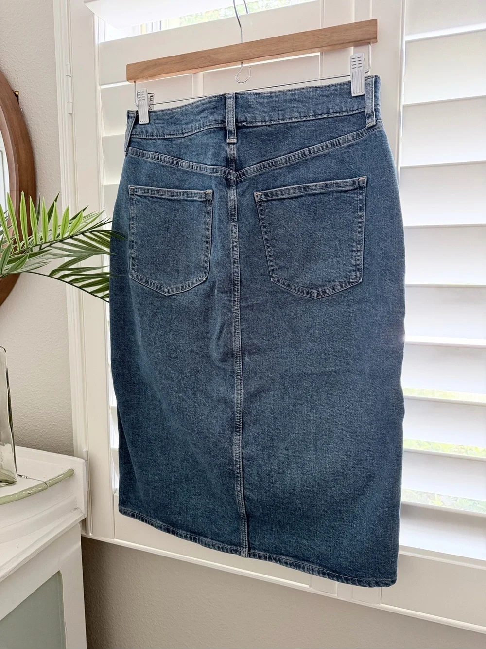 Gap Classic Midwash Denim Pencil Skirt